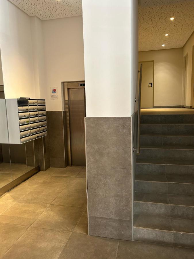 Lujoso Hogar Cerca Del Casco Antiguo De La Ciudad Apartment Valencia Exterior foto
